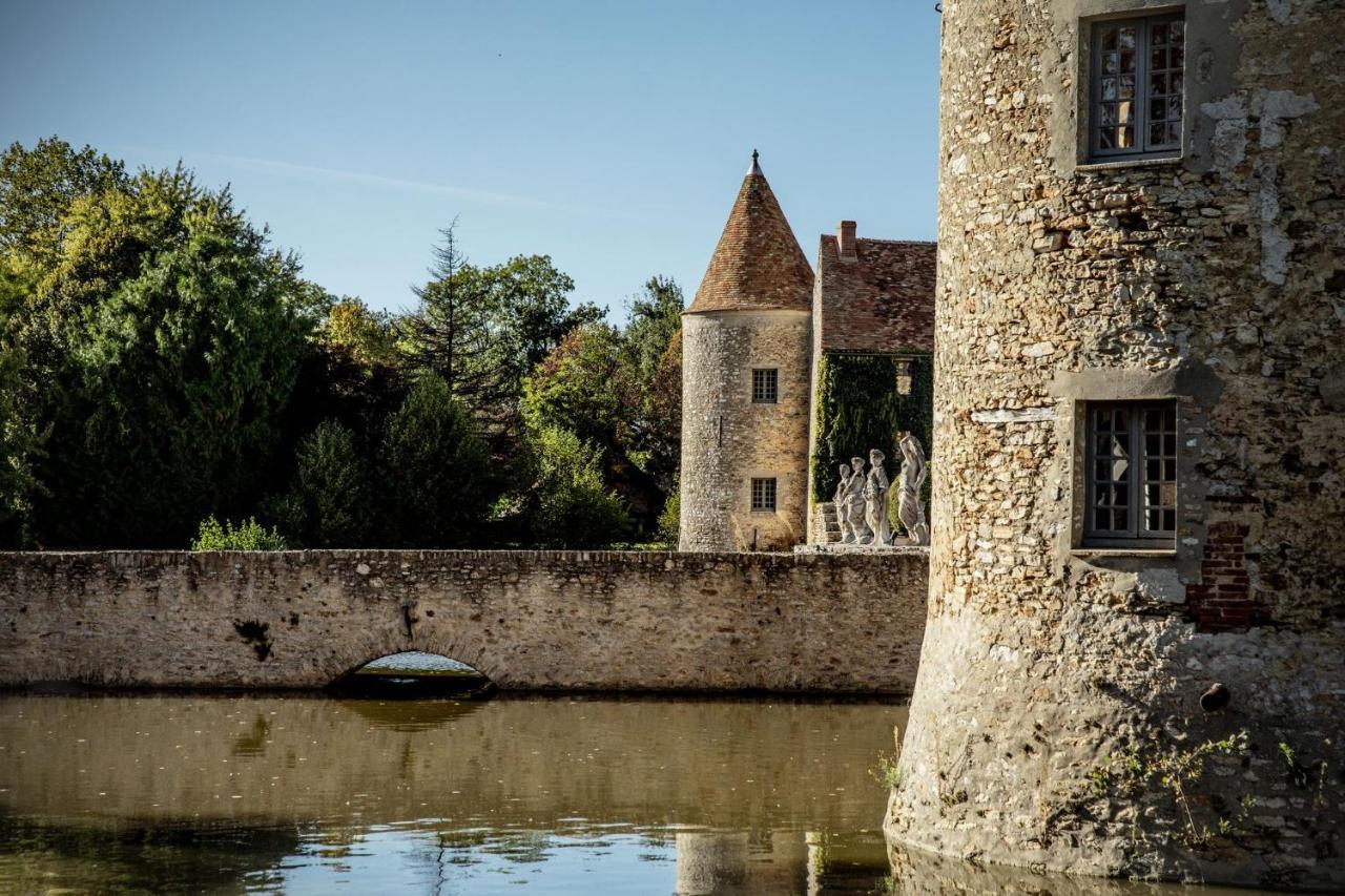 Château De Villiers-Le-Mahieu Hotel Buitenkant foto