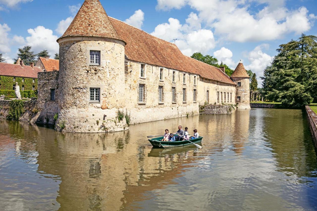 Château De Villiers-Le-Mahieu Hotel Buitenkant foto